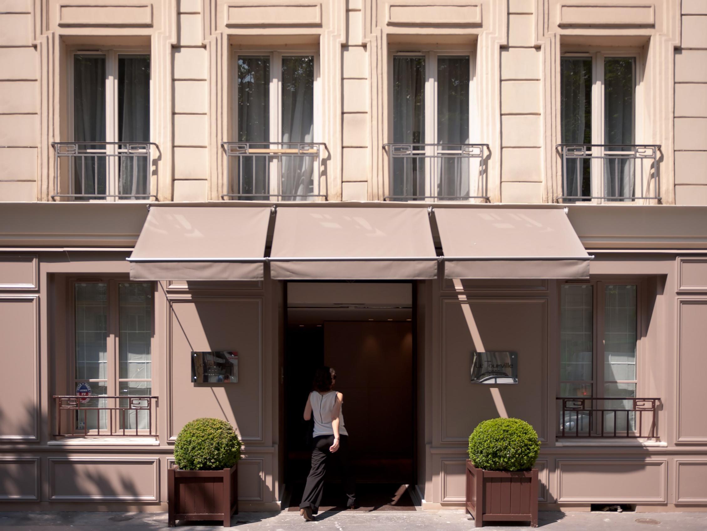 פריז Hotel Le Tourville By Inwood Hotels מראה חיצוני תמונה