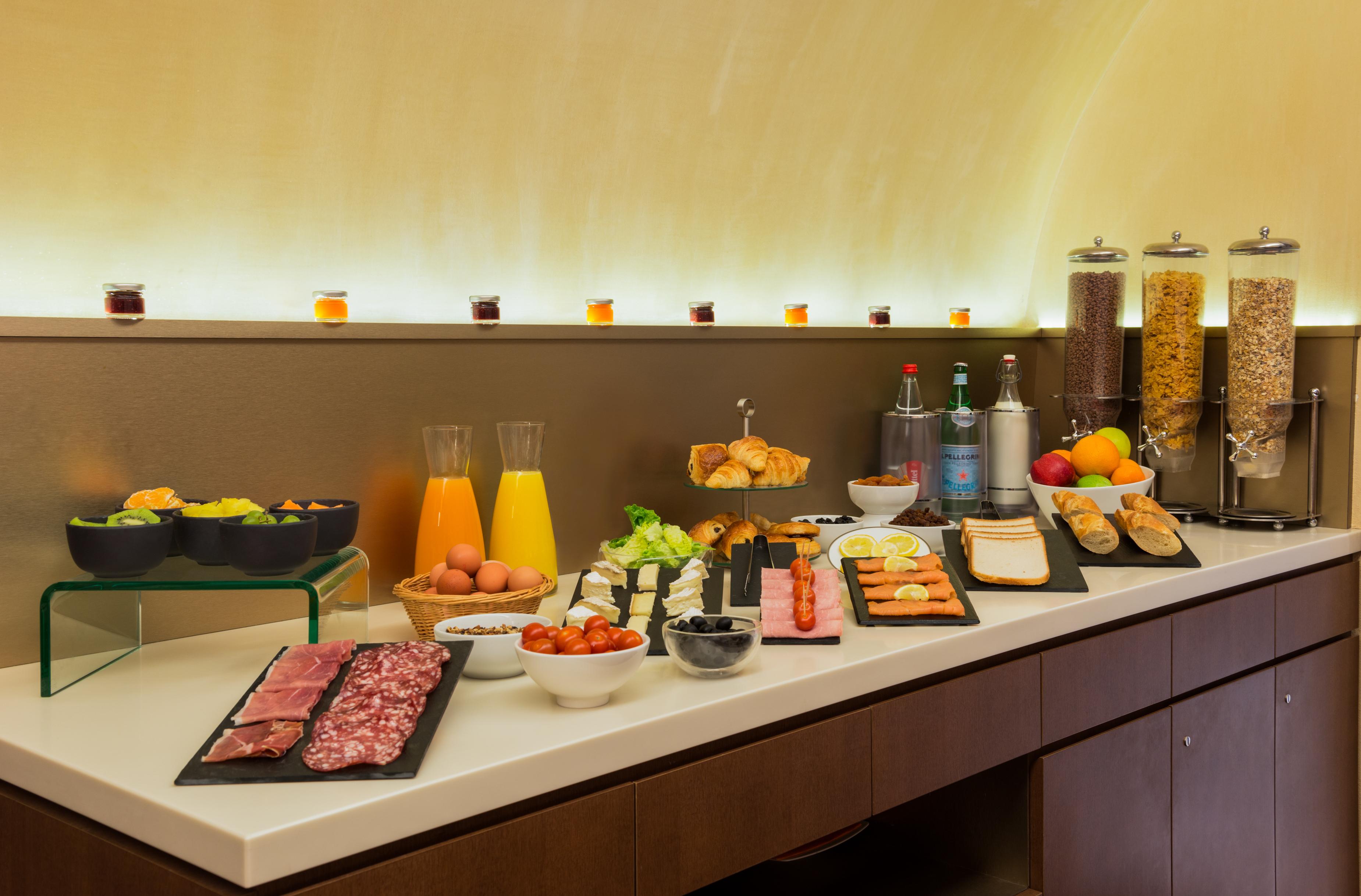 פריז Hotel Le Tourville By Inwood Hotels מראה חיצוני תמונה